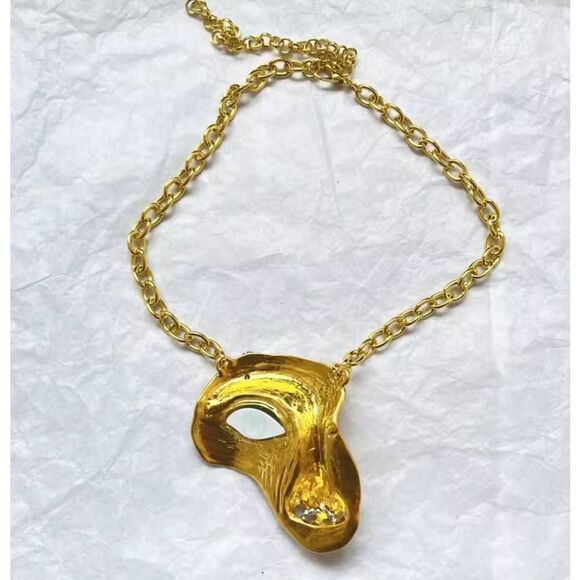 New Without Tags Chunky Bohemian Surrealist Sturdy Half Face Necklace 2.5in Pend - Picture 2 of 6